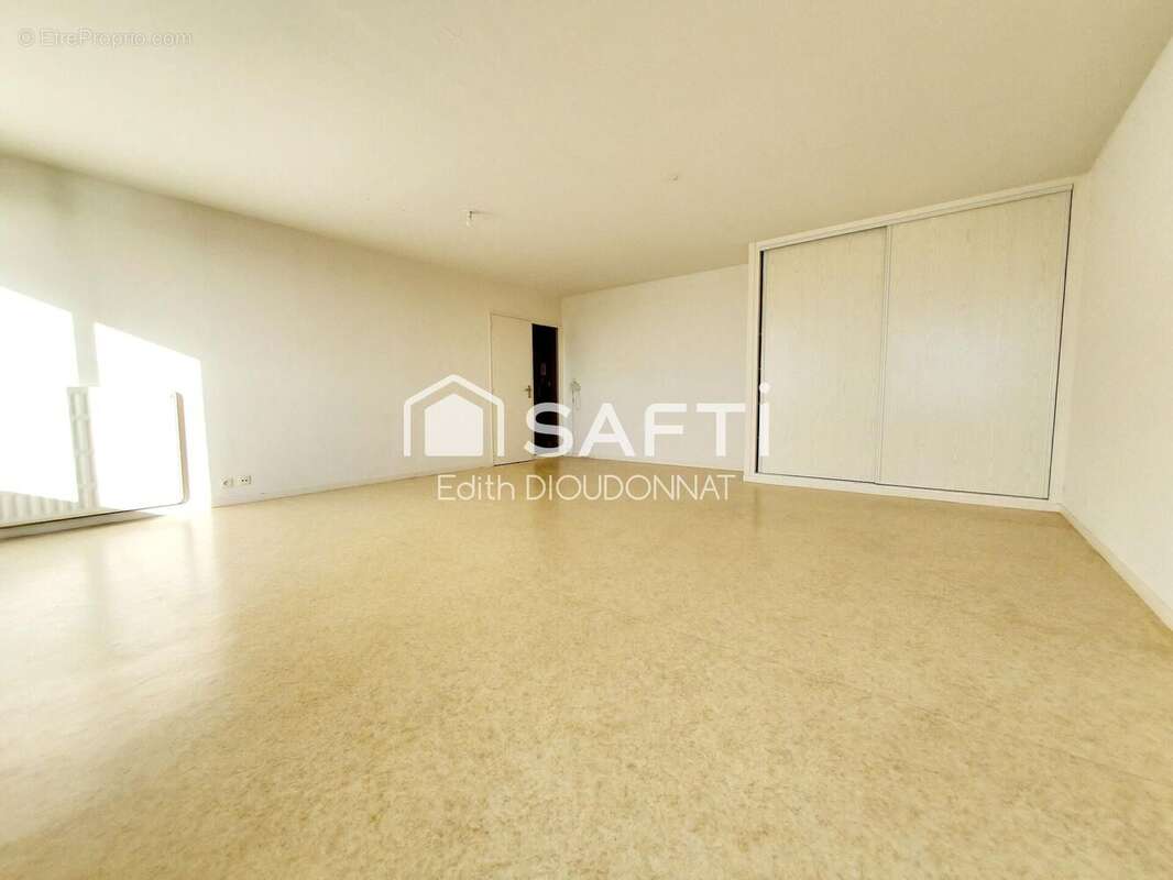 Appartement 108 m² à La Roche-Sur-Yon  - photo 6
