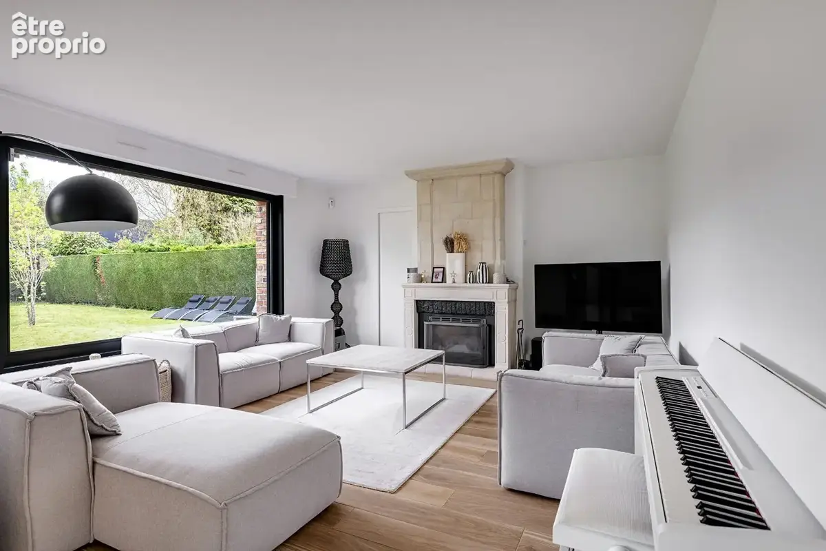 Maison 153 m² à Marcq-En-Baroeul  - photo 2