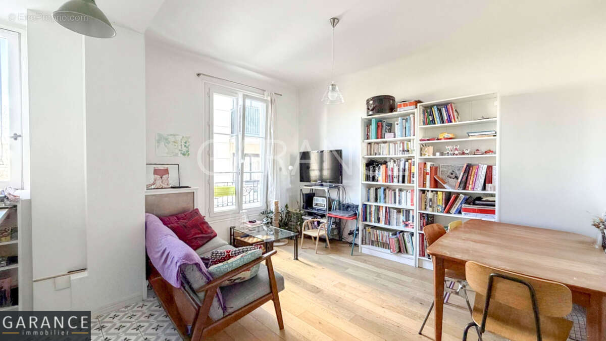 Appartement à PARIS-12E