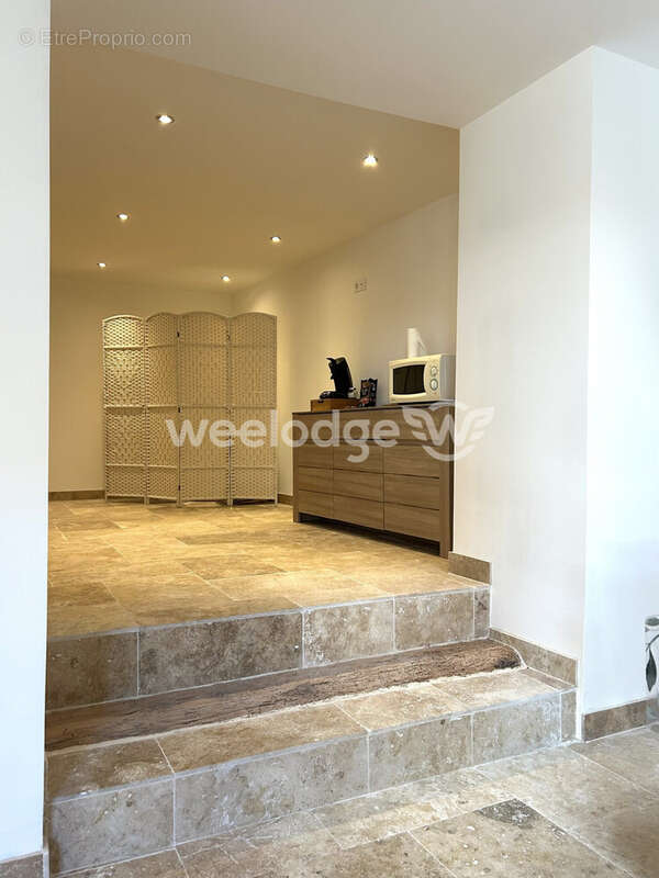 Appartement à L'ISLE-SUR-LA-SORGUE