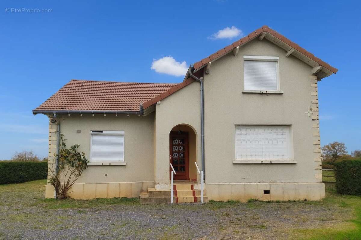 Maison à SALIGNY-SUR-ROUDON
