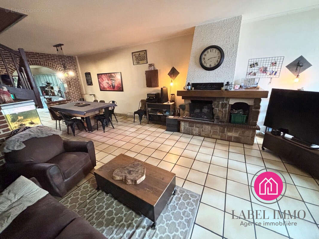 Maison 140 m² à Anzin  - photo 4