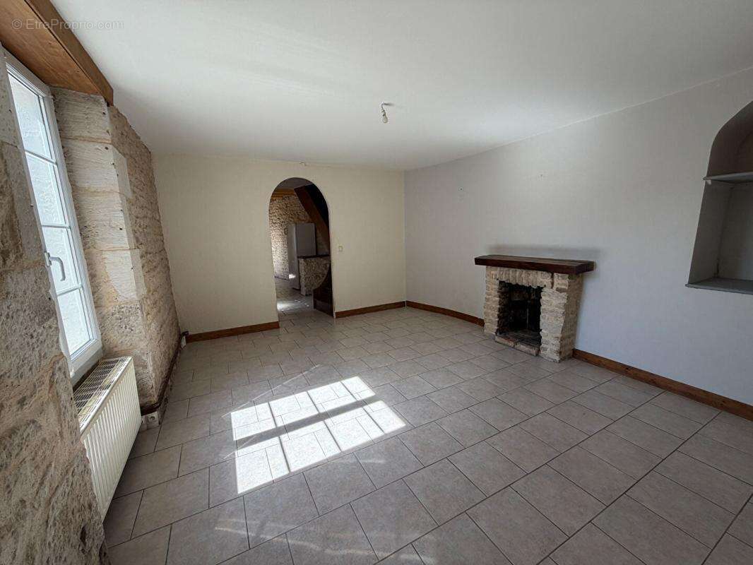 Maison Saint Maixent L Ecole 3 pièce(s) 75m2 - photo 5