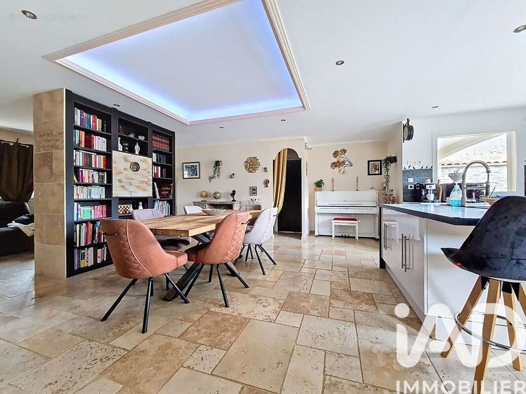 Maison 110 m² à Paulhan  - photo 4