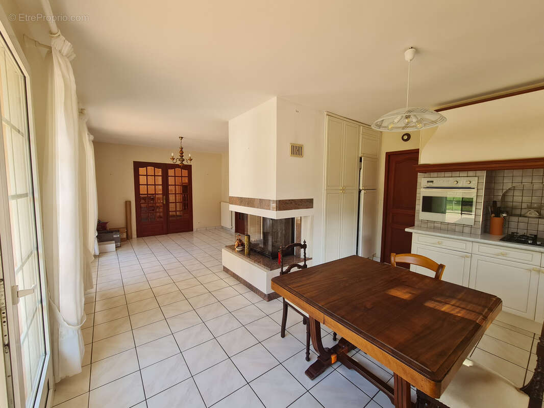 Maison à BELIN-BELIET