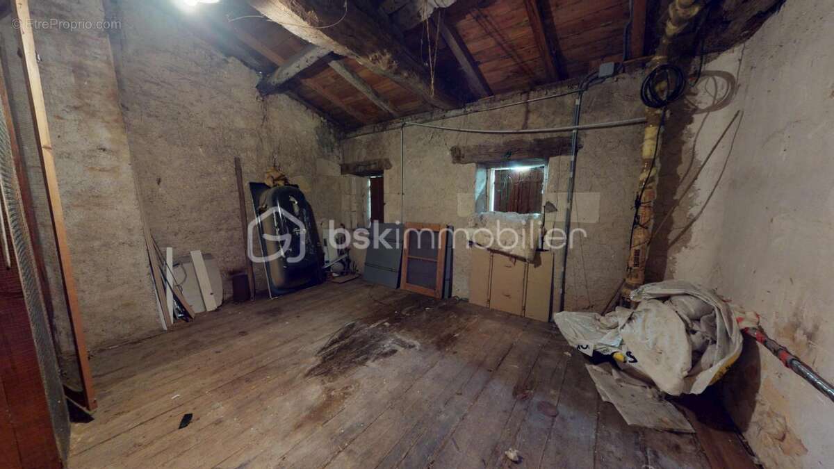 Maison à SAINT-CIERS-SUR-GIRONDE