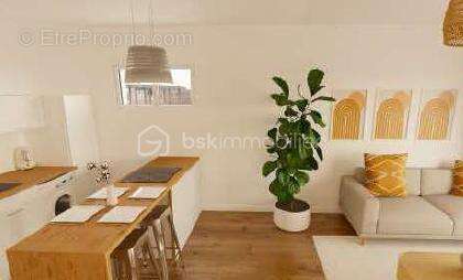 Appartement à FOUGERES