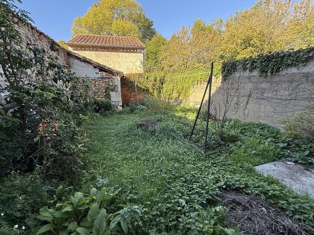 Maison à LA ROCHEFOUCAULD