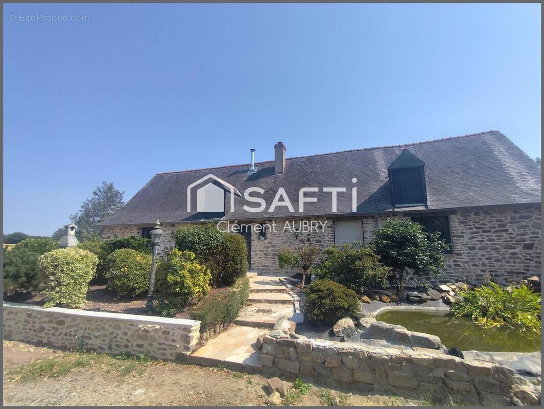 Photo 1 - Maison à ARGENTRE-DU-PLESSIS