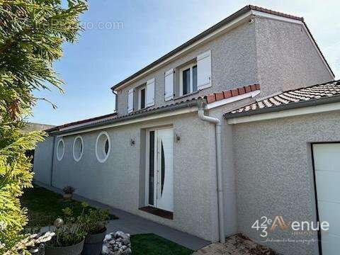 Maison à LA TALAUDIERE