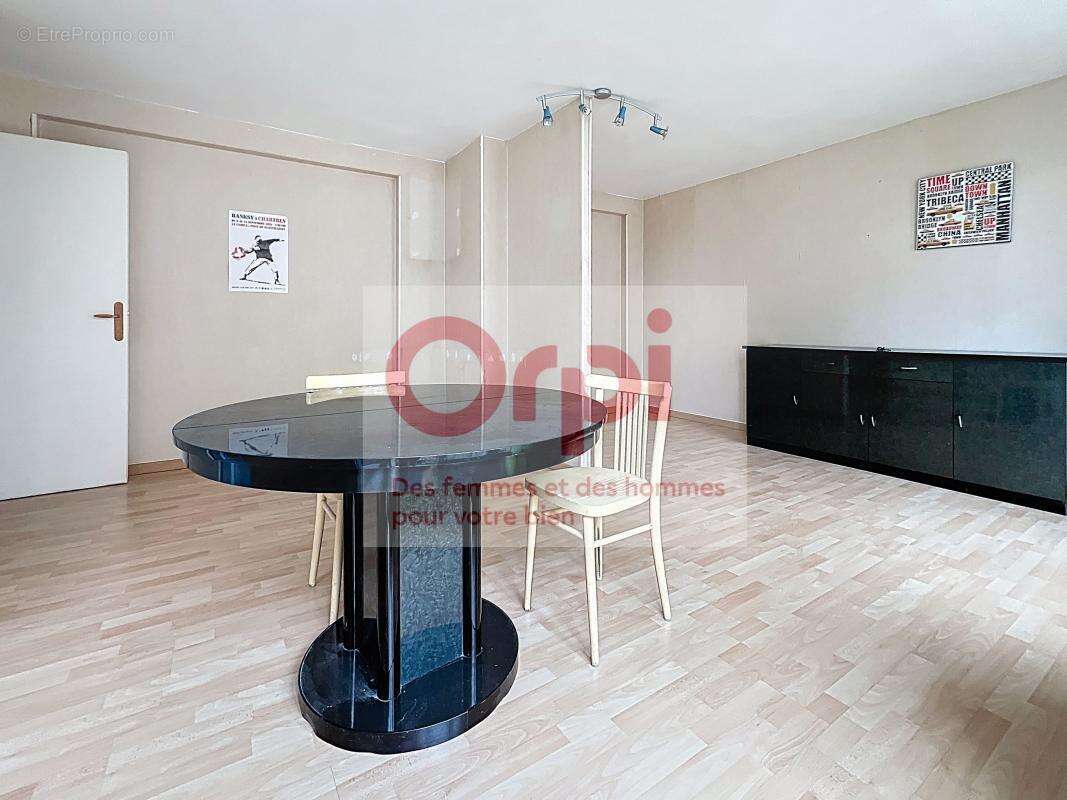 Appartement à ISSY-LES-MOULINEAUX