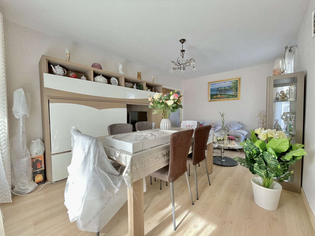 Appartement à HEROUVILLE-SAINT-CLAIR