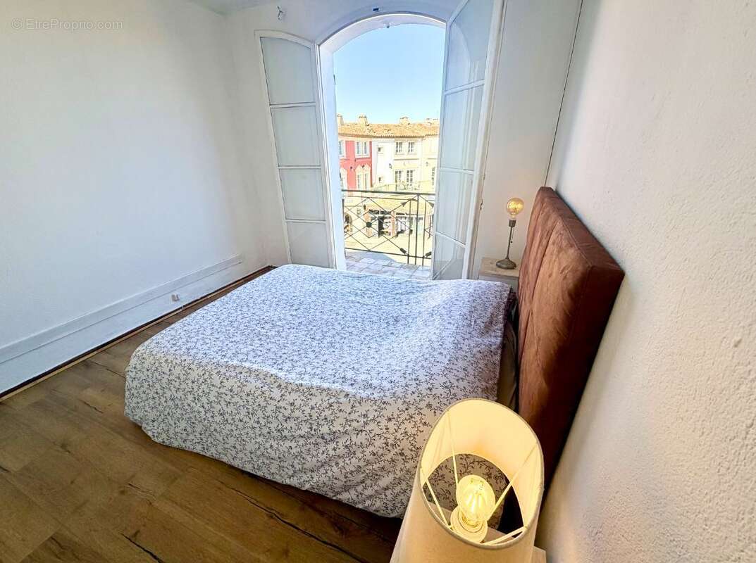 Appartement à GRIMAUD