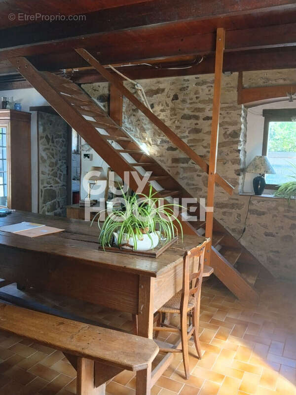 Maisons de charme - 130 m² - LANVALLAY (22100 ) - photo 4