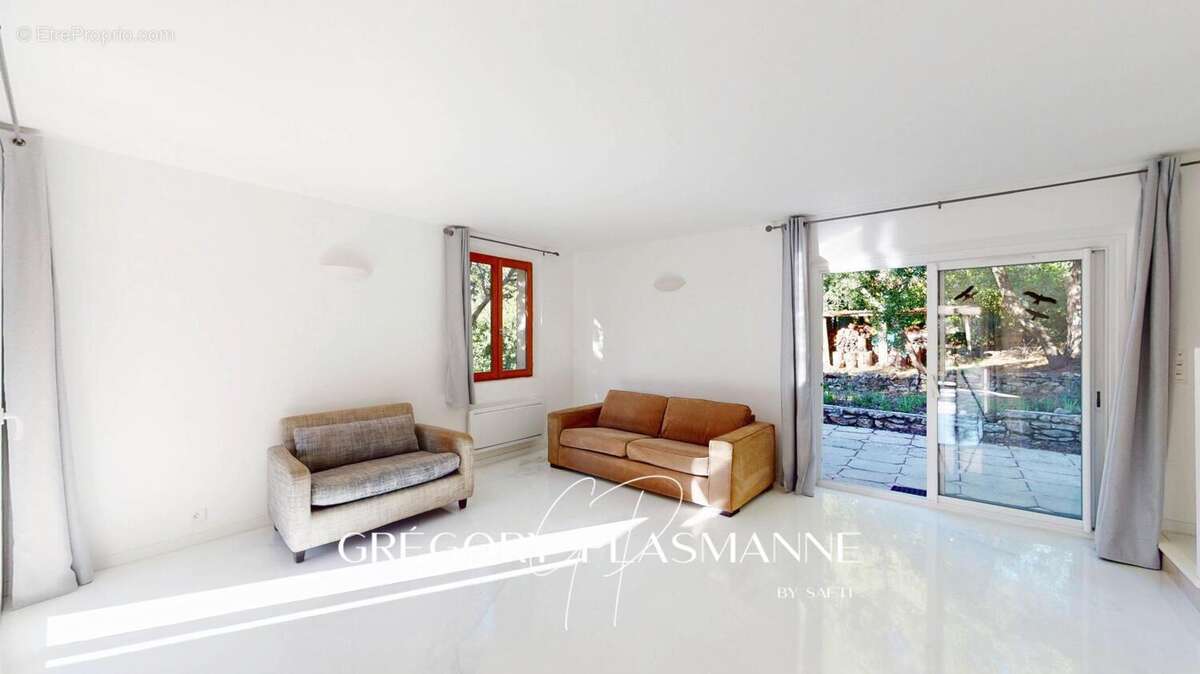 Photo 3 - Maison à SAINTE-ANASTASIE-SUR-ISSOLE