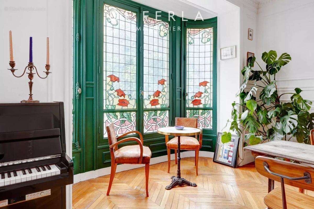 Appartement à PARIS-18E