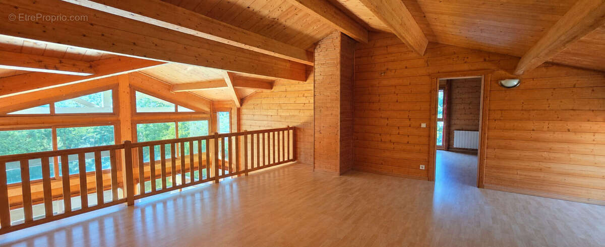 Nayoux  , propriete  de 259 m² /  3650 m² - photo 5