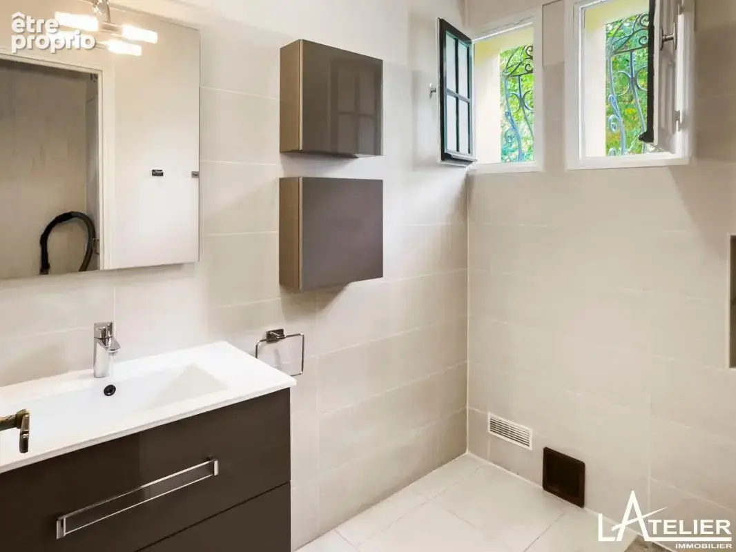 Maison 181 m² à L'etang-La-Ville  - photo 11