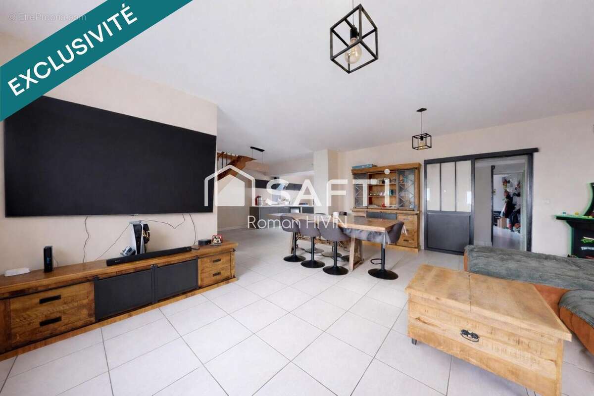 Photo 2 - Maison à WATTRELOS