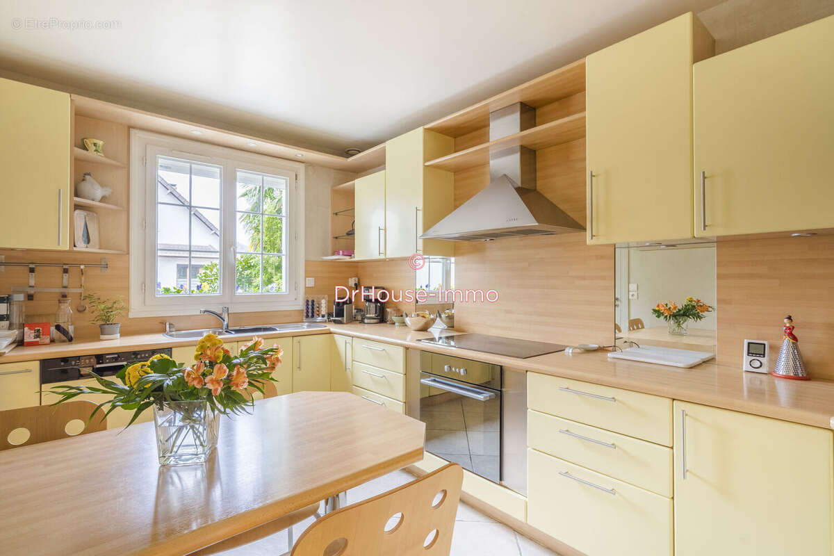 Maison à BRY-SUR-MARNE