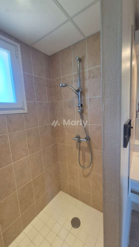 Maison à COLLEVILLE-SUR-MER