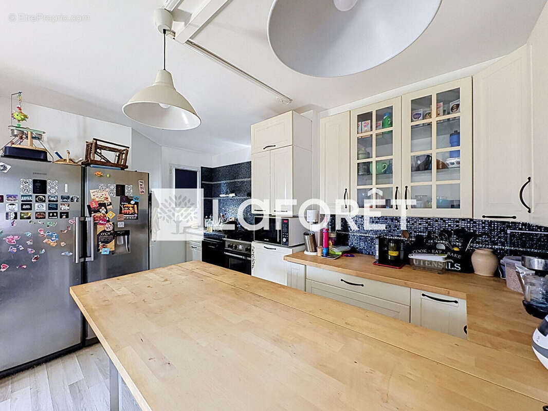 Appartement à MOISSY-CRAMAYEL