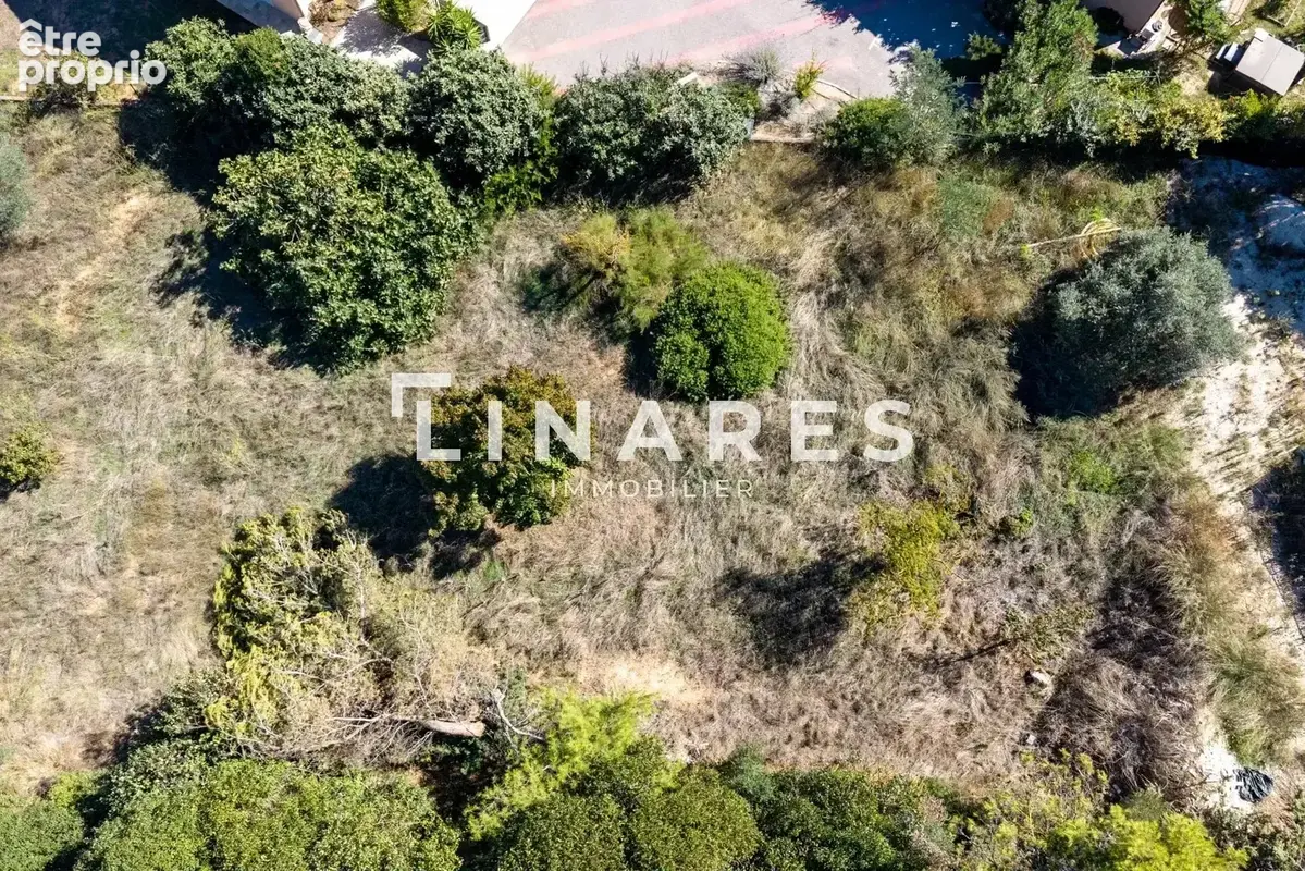 LE VAL FLEURI — Terrain constructible de 726 m² - Ensuès-la-Redonne - photo 3
