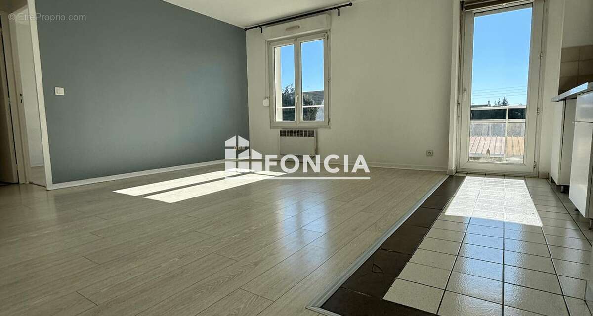 Appartement à PONTAULT-COMBAULT