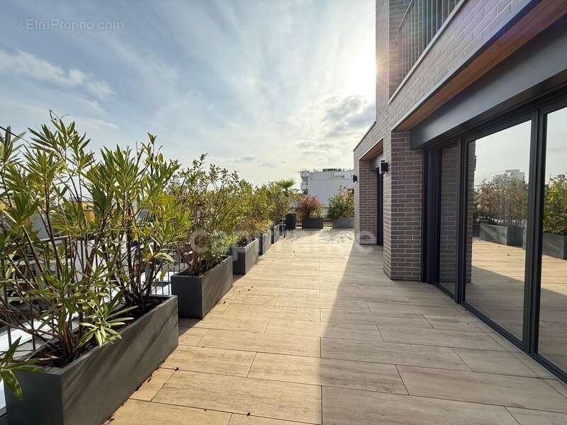 Rueil malmaison - eco quartier de l'arsenal - 6 pieces 150,31m2 - dernier étage - 4 chambres - terrasse panoramique - photo 19