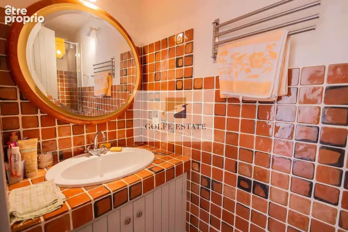 À Gigaro, plage à pied, maison 4 chambres - photo 9