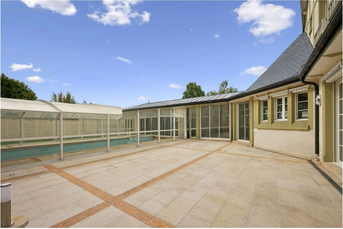 Maison à LA CELLE-SAINT-CLOUD