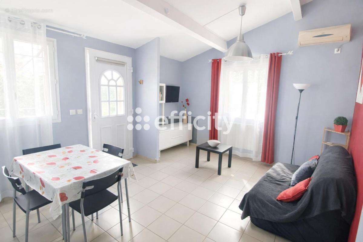 Maison 40 m² à Miramas  - photo 6