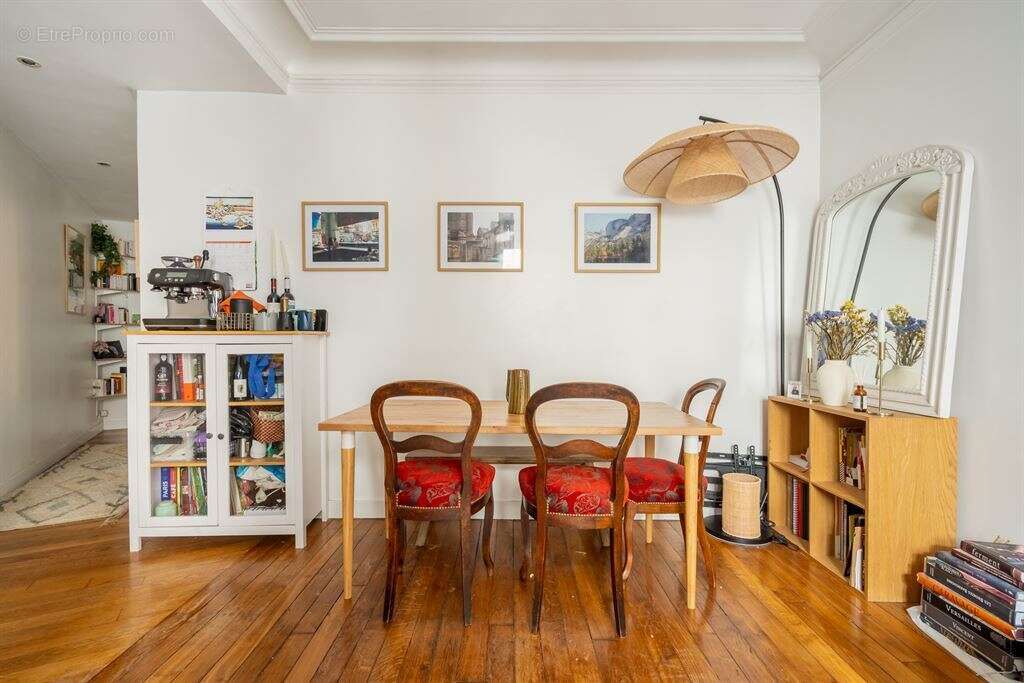 Appartement à PARIS-18E