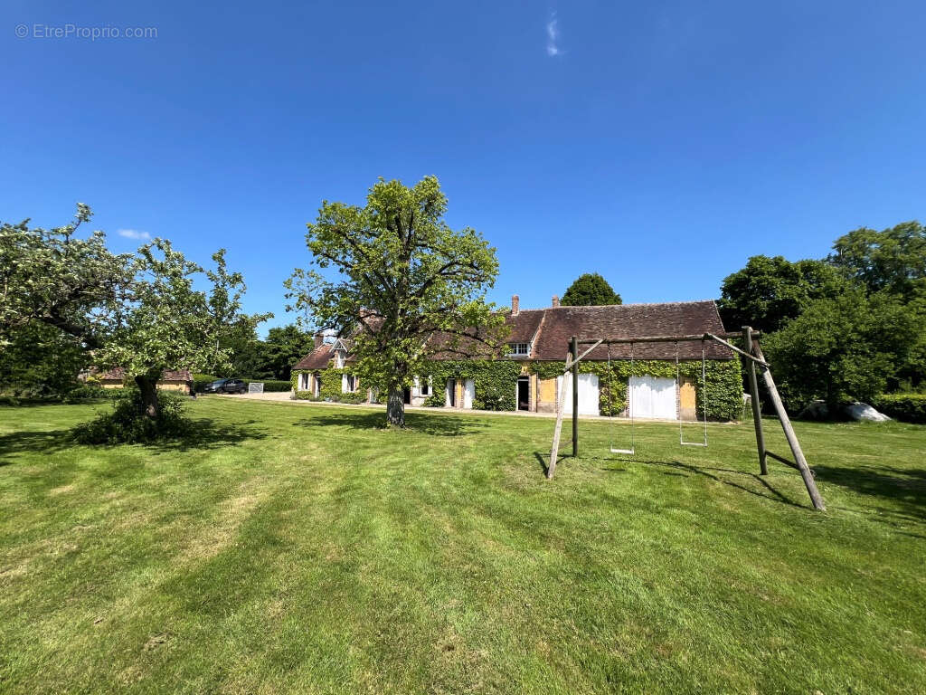 Propriete et sa piscine - photo 22