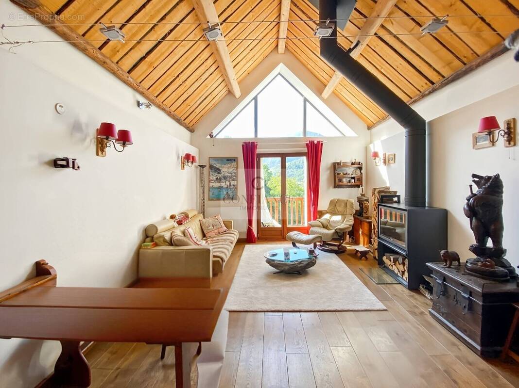 Maison à SAINT-ETIENNE-DE-TINEE