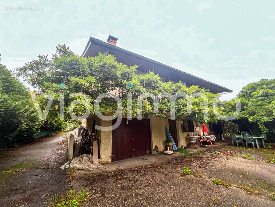 Maison à ARTHAZ-PONT-NOTRE-DAME