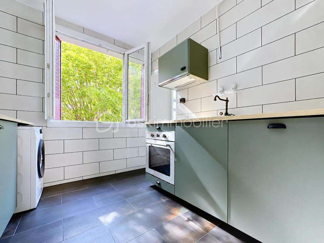 T4 69 m² – Traversant Est/Ouest – Balcon, loggia et cave – Fontaine - photo 2