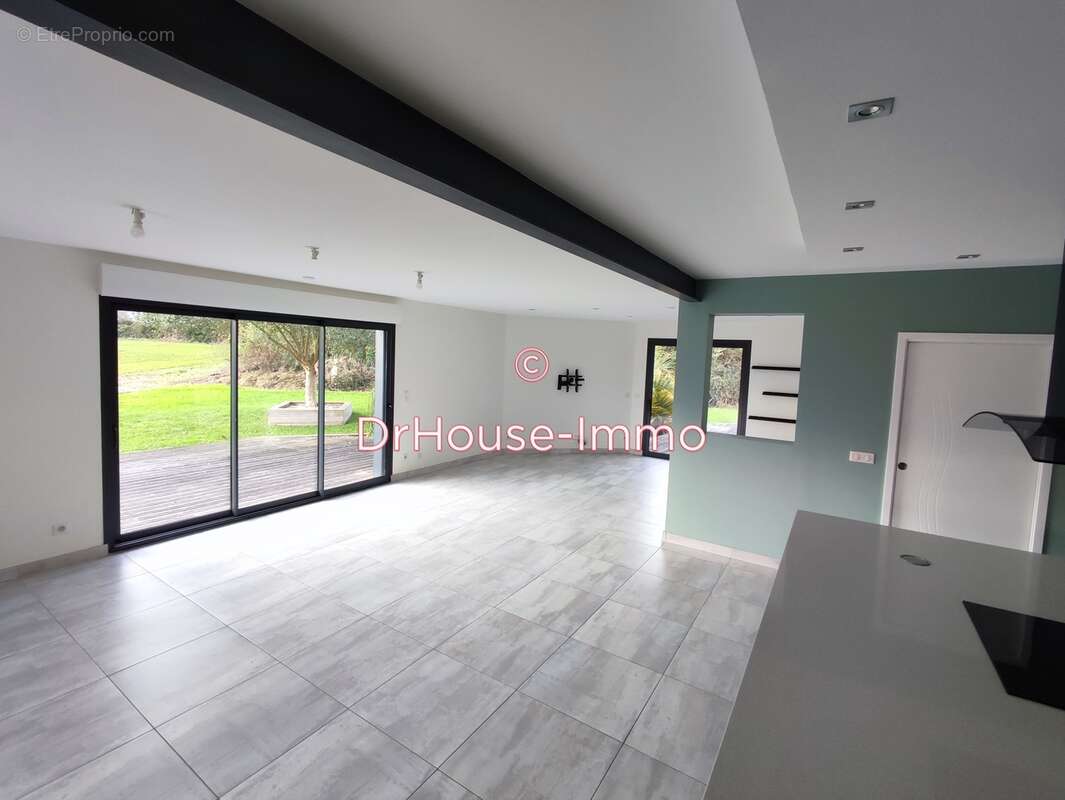 Maison à RUCQUEVILLE