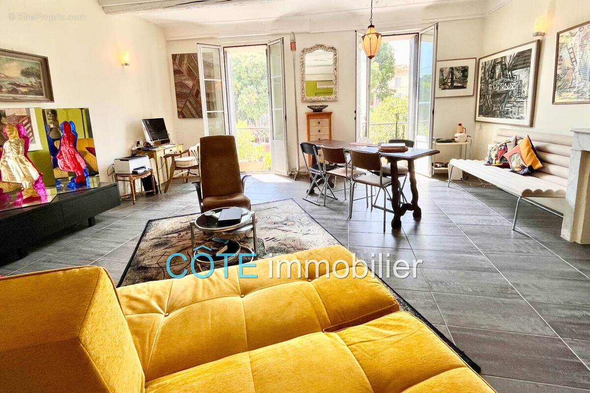Appartement 90 m² à Antibes  - photo 2