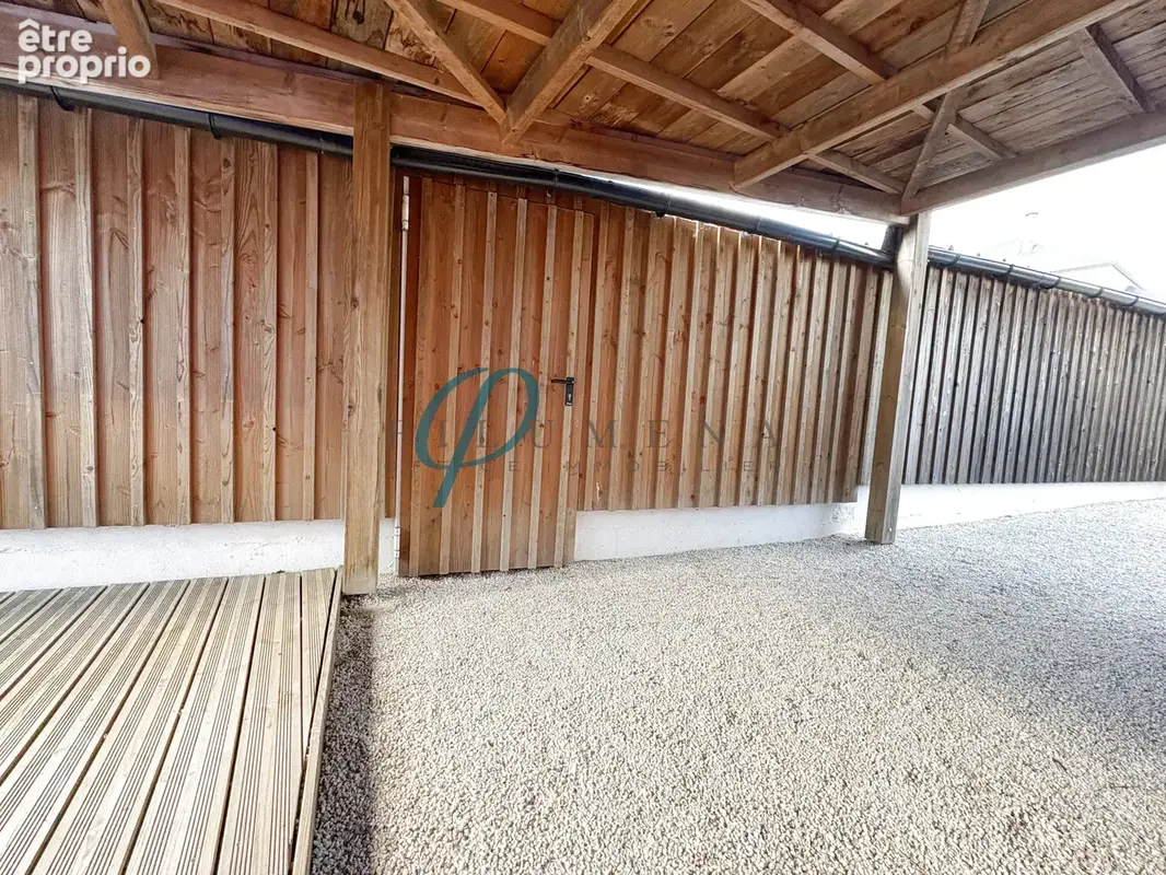 Maison 3 chambres avec jardin arboré, terrasse et garage, Calme et intimité - photo 11