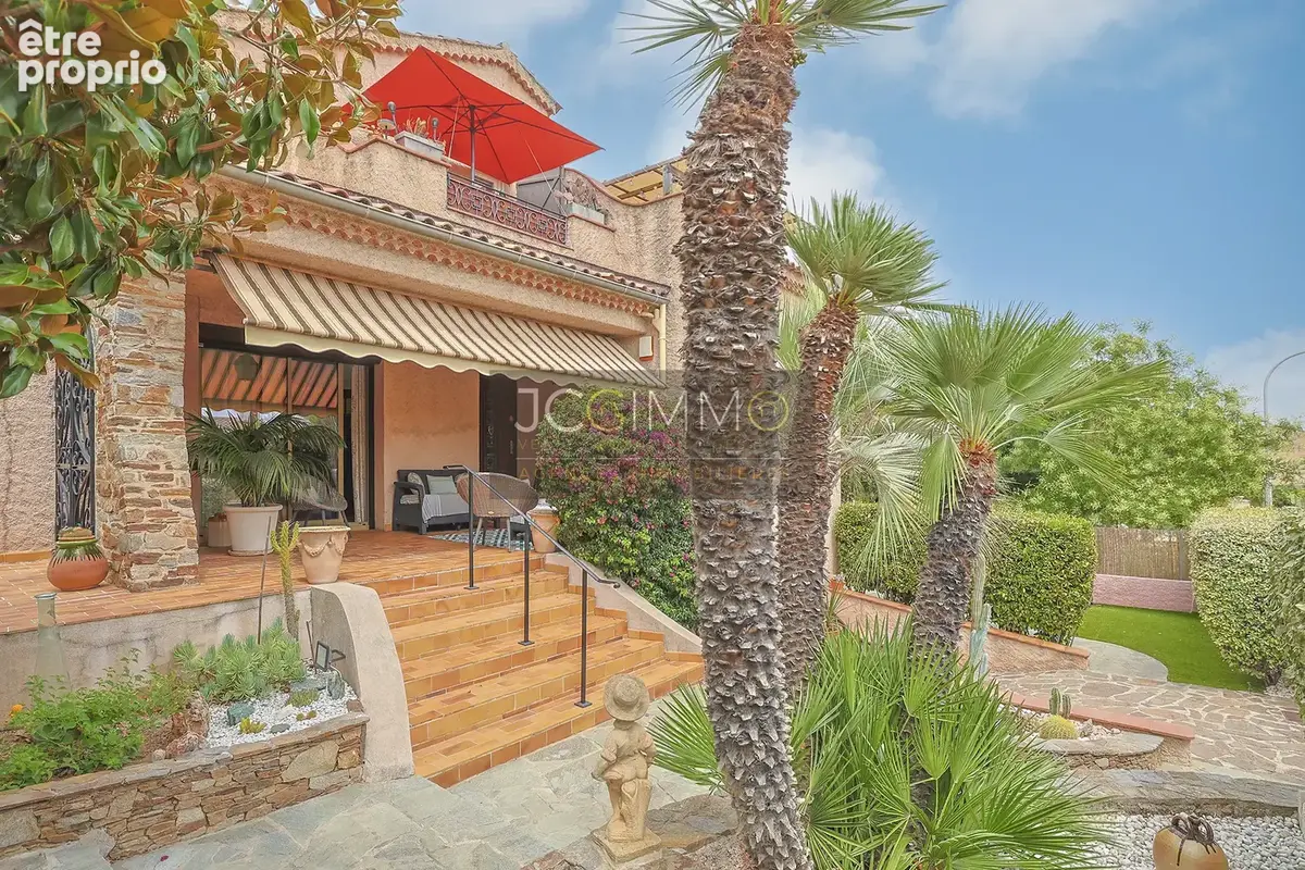 Villa de 318m2 avec deux logements indépendants et fort potentiel ! - photo 4