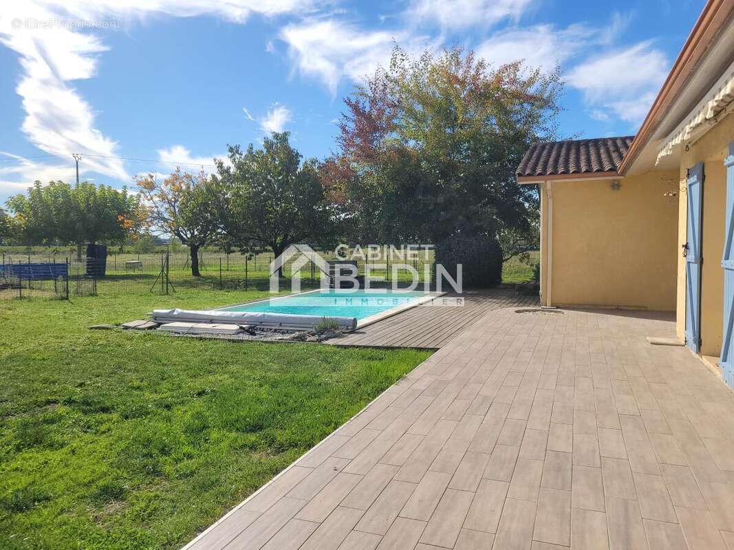 Maison à SAINT-PIERRE-DE-MONS