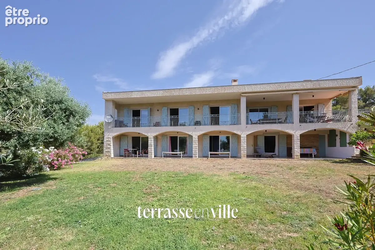 La ciotat - villa de caractere t6 - 270m2 - terrasse - parcelle 6000m2 - 1655000€ - photo 29