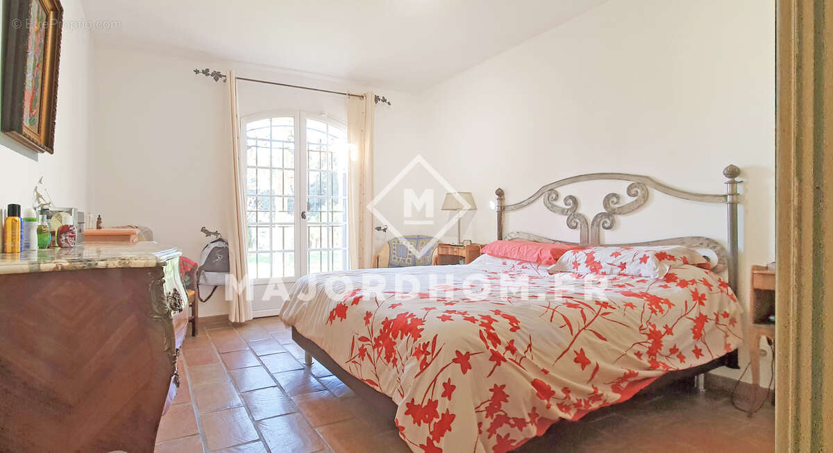 Maison à LE CASTELLET