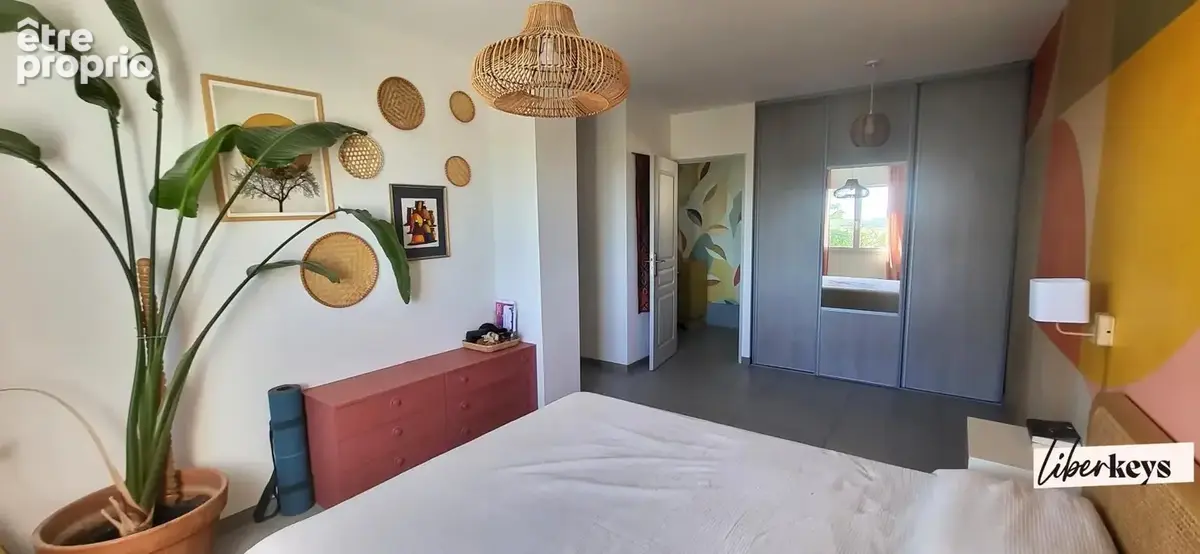CALVISSON - VILLA 112 m2 - 3 chambre -  Piscine - photo 9