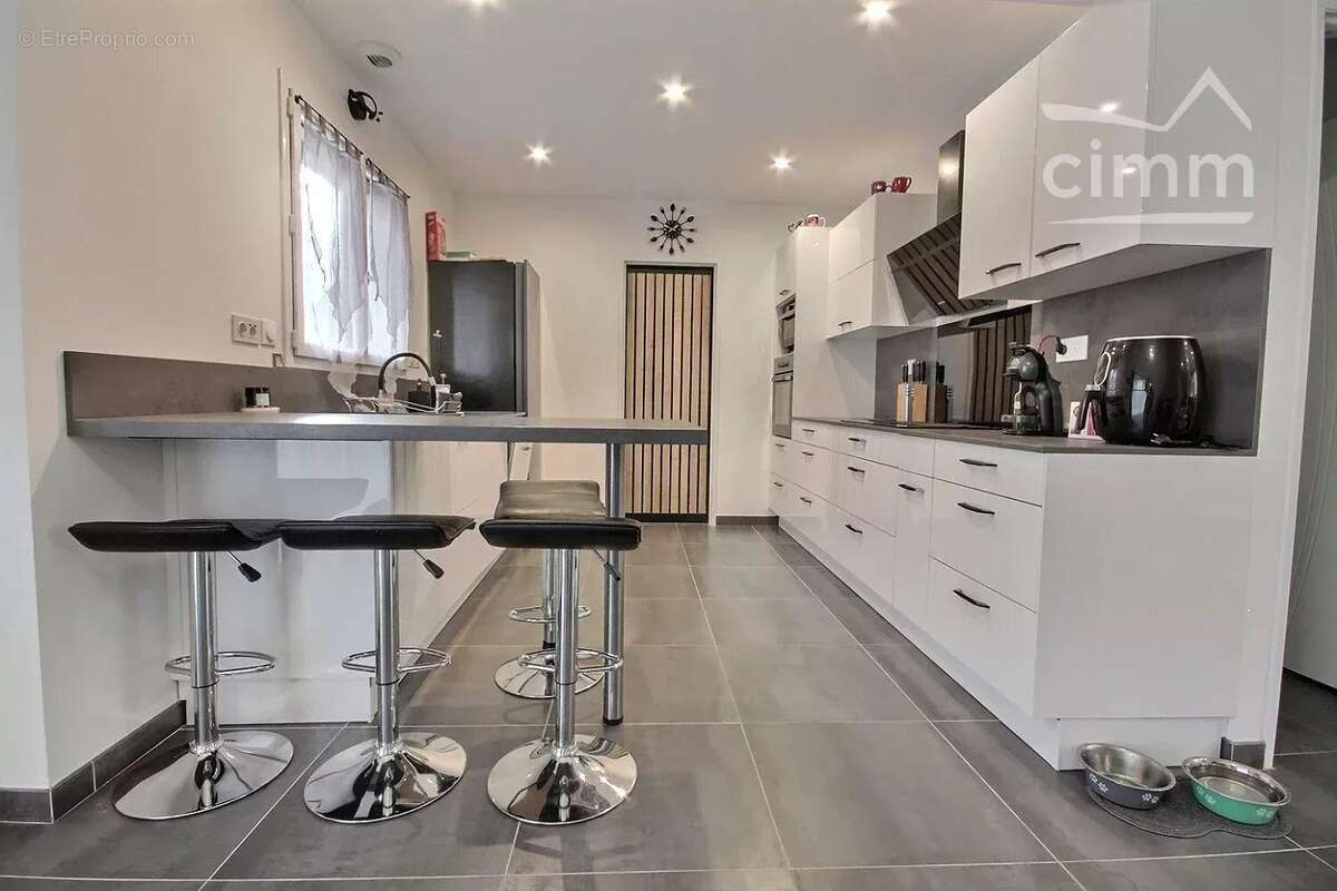 Maison à MONTBONNOT-SAINT-MARTIN