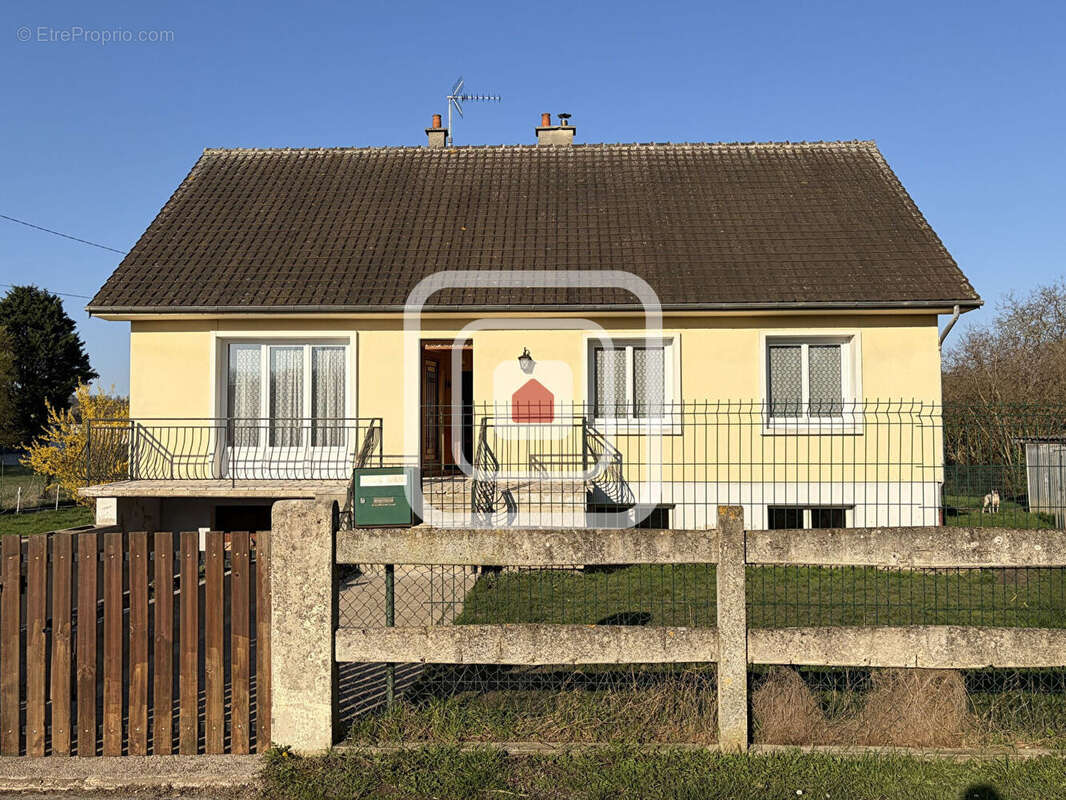 Maison à SOISSONS
