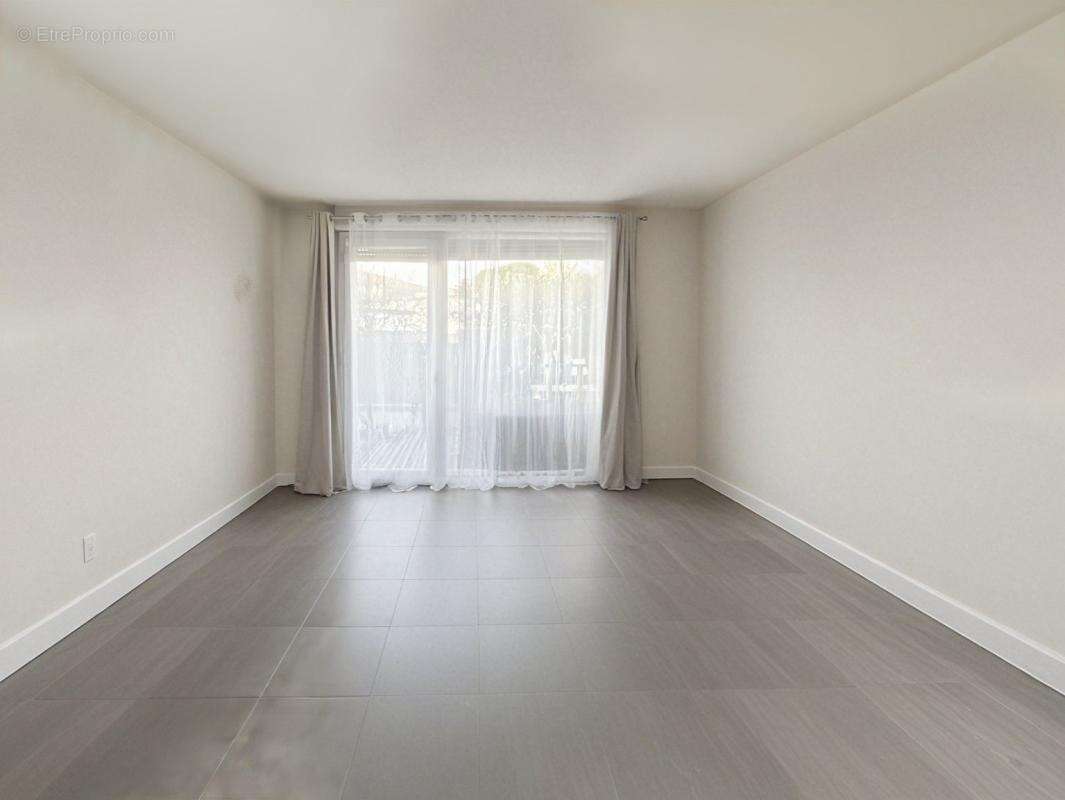 Appartement à CASTELGINEST