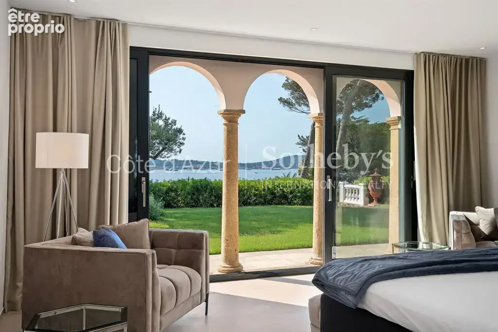 Golfe Saint-Tropez propriété vue mer 2 villas 2 piscines, confidentiel - photo 6