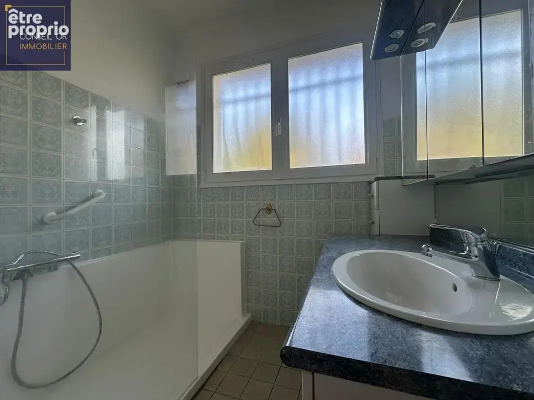 Saint-Genis-les-Ollières – Maison 106 m² avec terrain de 1 416 m² - photo 8